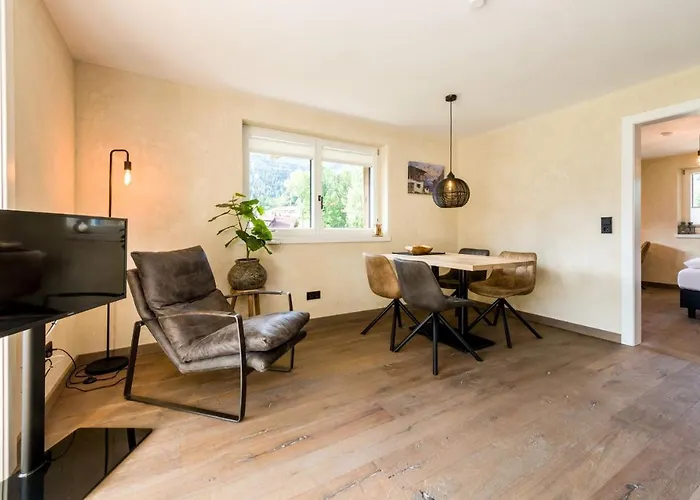 Bergheimat Tirol * Lermoos